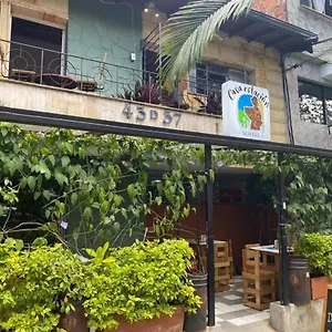 אכסניה Hostal Casa Estacion, מדיין