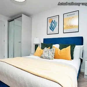 Neat And Homey In - Sk , Sheffield United Kingdom