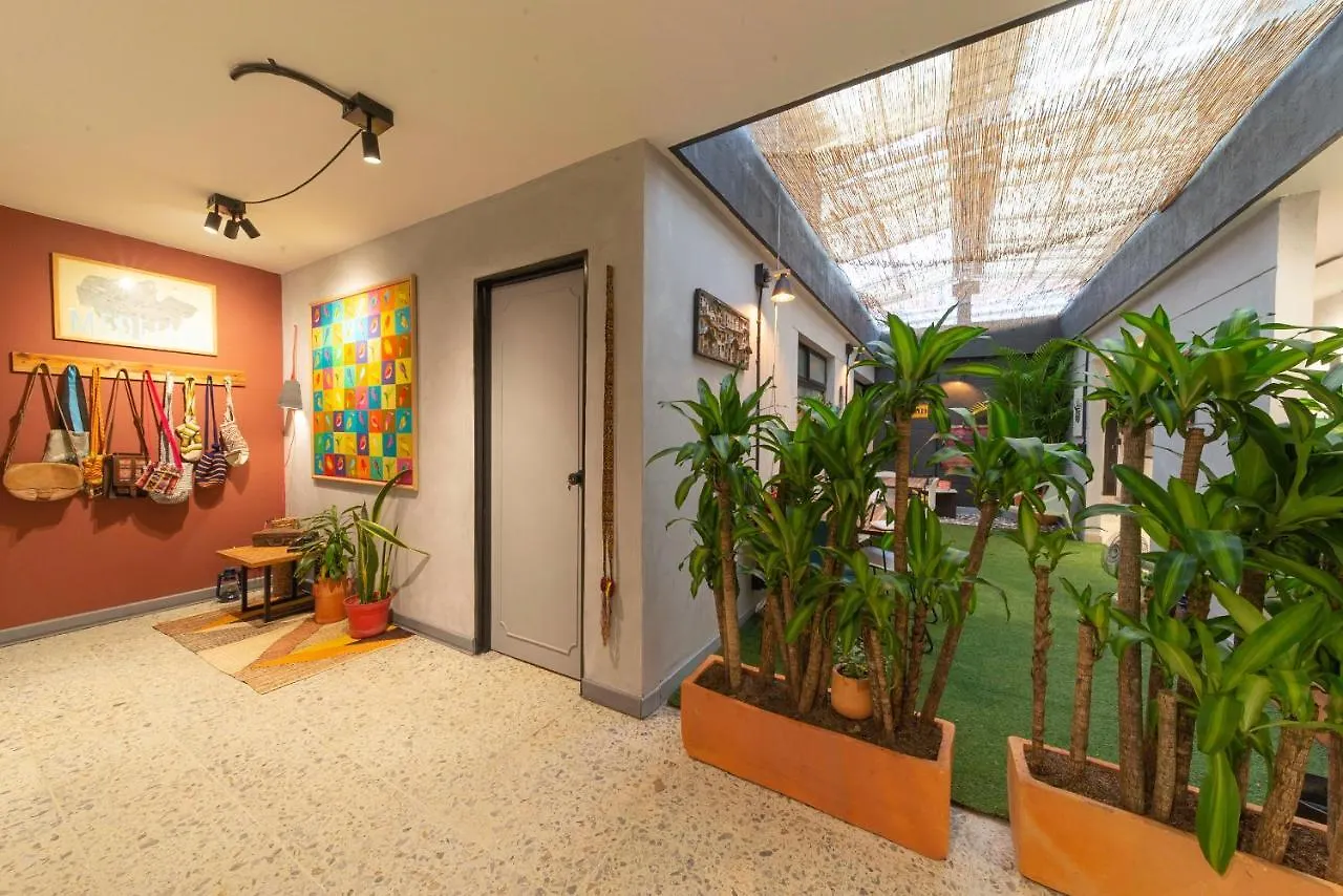 Pensión Casa Mosaiko- Local art&design hotel Medellín