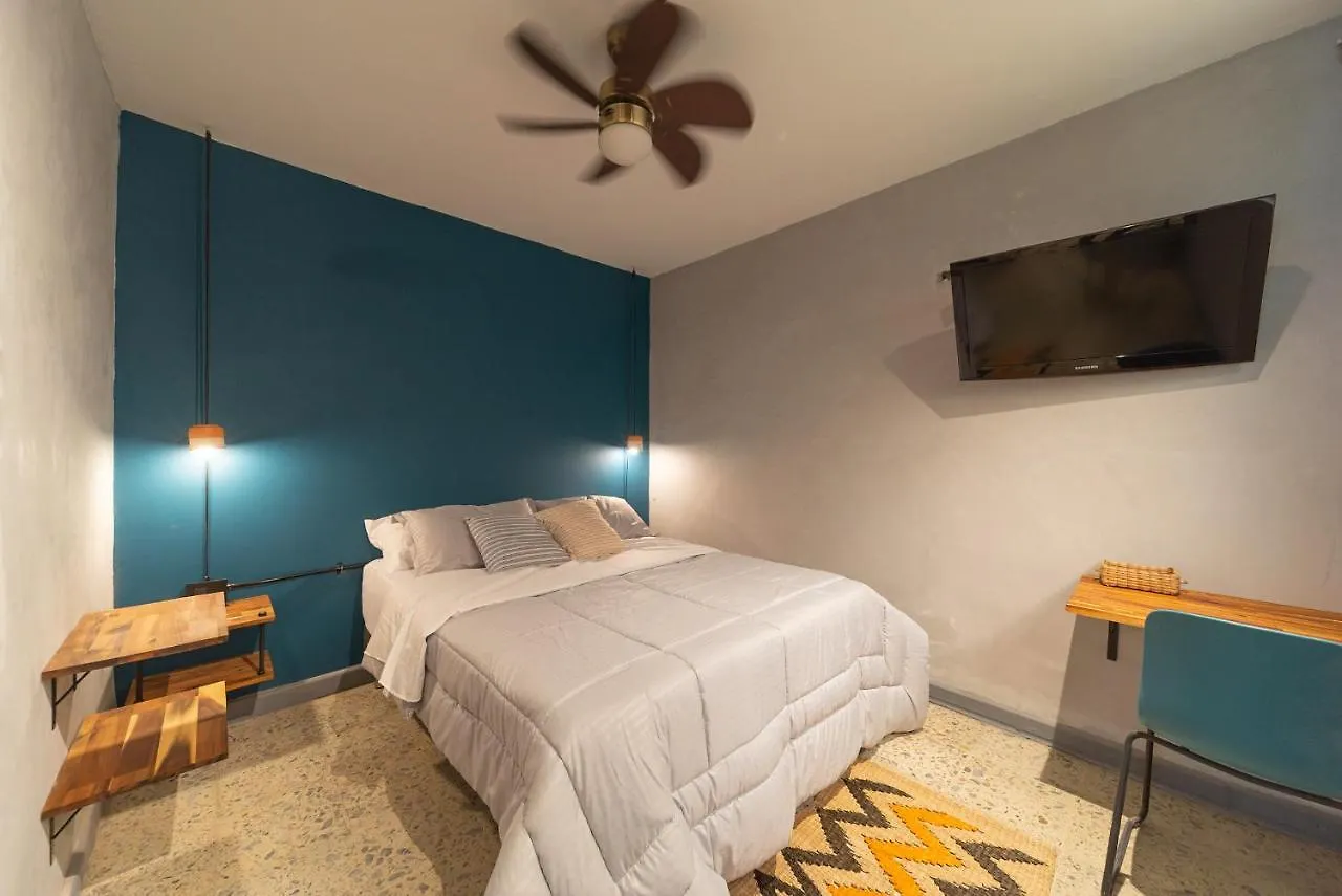 Casa Mosaiko- Local art&design hotel Medellín 0*,  Colombia