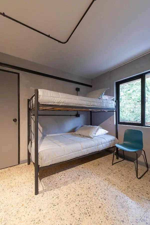 Pensión Casa Mosaiko- Local art&design hotel Medellín Colombia