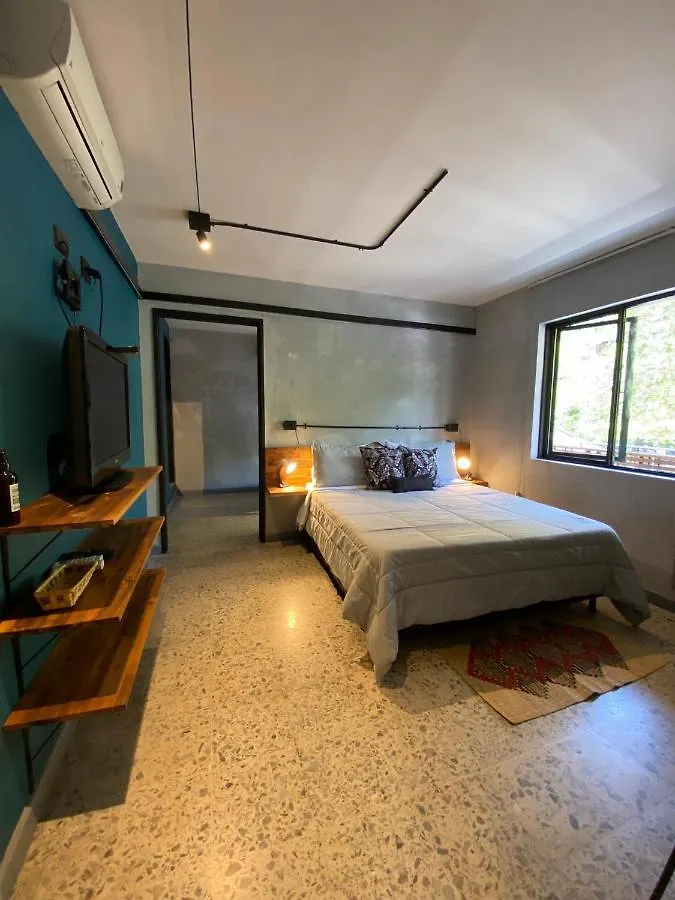 Casa Mosaiko- Local art&design hotel Medellín 0*,